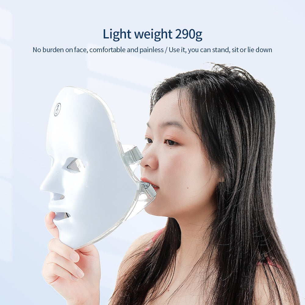 Masque LED visage léger porté près du visage